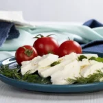 TAM YAĞLI AZ TUZLU SALAMURA KÖY PEYNİRİ ( İNEK ) 2 KG PET KAVANOZ